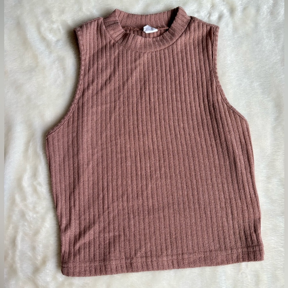 cute ribbed high neck light brown/rust color top